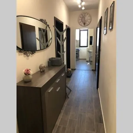 Apartment Lovely 3-bedroom For 7 Ppl At The Centre